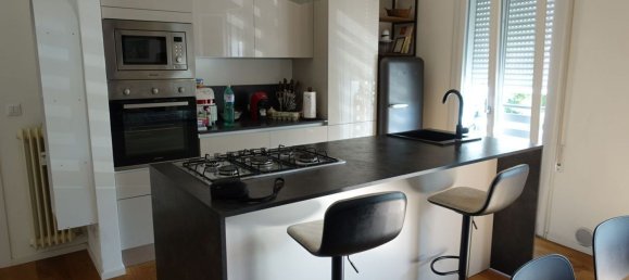 3 bedrooms Apartment in Padua, Italy No. 323680 5