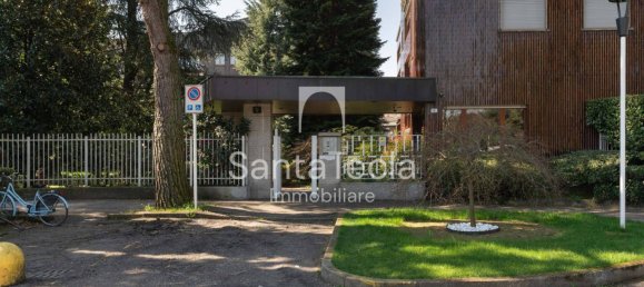 3 bedrooms Apartment in Arese, Italy No. 16255 38