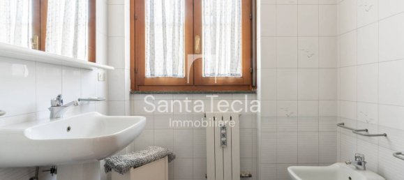 3 bedrooms Apartment in Arese, Italy No. 16255 30