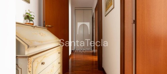 3 bedrooms Apartment in Arese, Italy No. 16255 20