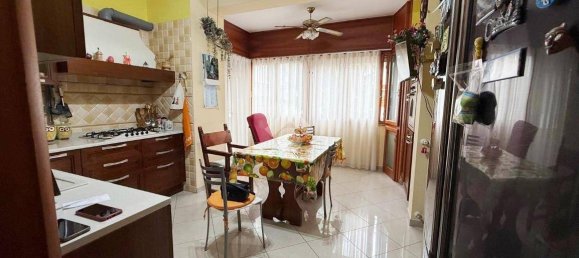 Apartamento de 4 habitaciónes en Ercolano, Italy No. 53998 8