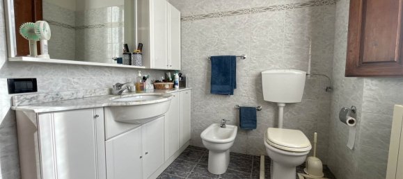 3 غرف نوم شقة في Lastra a Signa, Italy رقم 323146 18