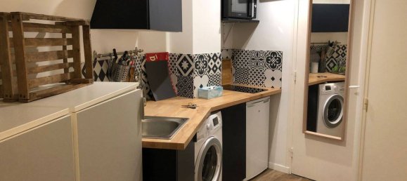 Studio in Paris, France No. 334197 2