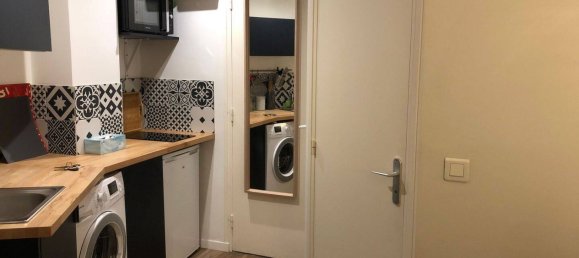 Studio in Paris, France No. 334197 5