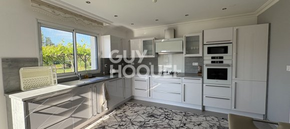 Дом с 3 спальнями в Жаллян, Франция № 56081 7