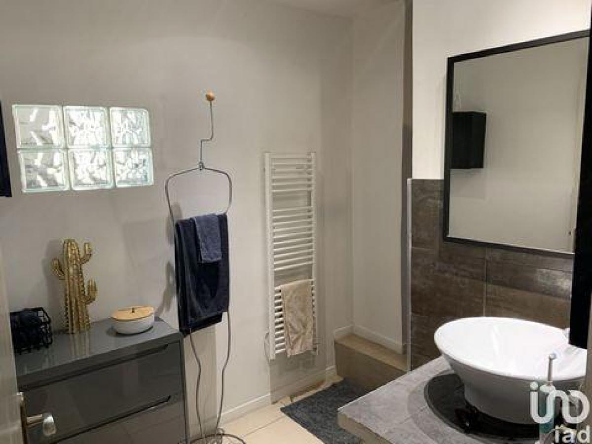 Condominio de 2 dormitorios en Nimes, France No. 34751