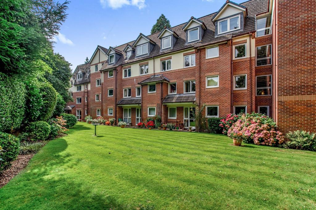 2 bedrooms Apartment in Watford, United Kingdom No. 6175