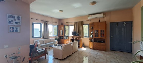 3 bedrooms Commercial property in Chania, Greece No. 896 26