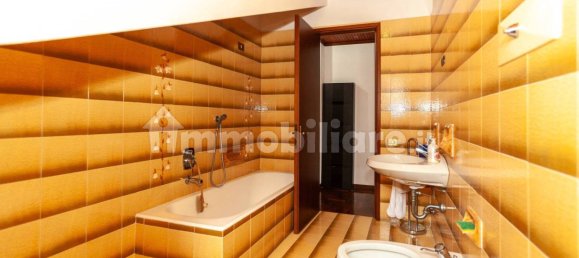 Apartamento T3 em Locate Varesino, Italy N.º 68445 17