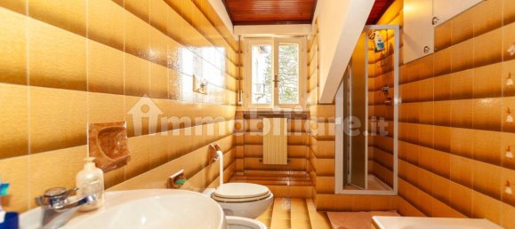 Apartamento T3 em Locate Varesino, Italy N.º 68445 16