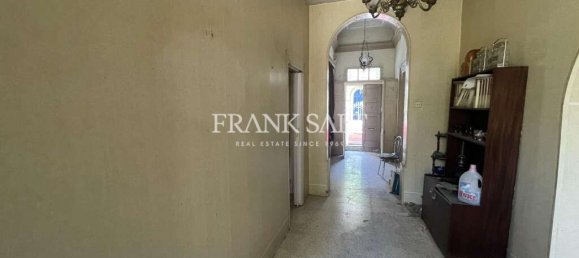 2 bedrooms Townhouse in Tarxien, Malta No. 1997 11