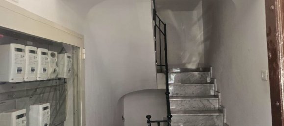 Apartamento de 3 dormitorios en Palermo, Italy No. 360030 3