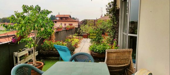 Квартира с 3 комнатами в Бусто Арсицио, Италия № 175679 4