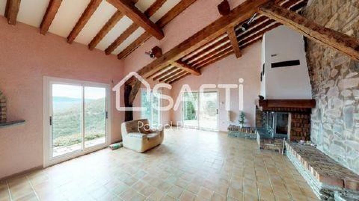 4 bedrooms House in Thuir, France No. 26794