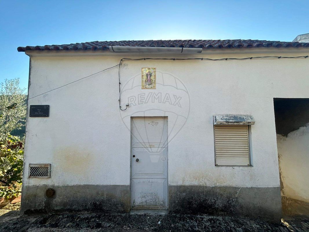 1 bedroom House in Alvaro, Portugal No. 179499