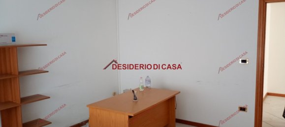 Oficina en Palermo, Italy 70 m² No. 295601 3