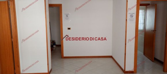Oficina en Palermo, Italy 70 m² No. 295601 2