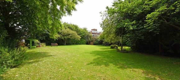 2 bedrooms Apartment in London, United Kingdom No. 3791 2