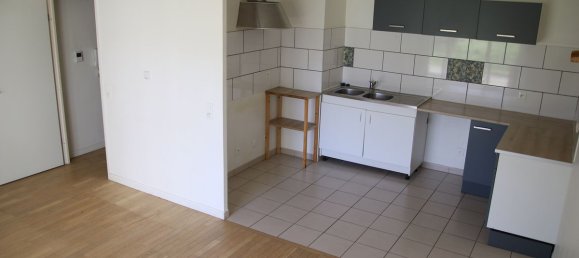 2 chambres Appartement à Le Bourget, France No. 305628 2