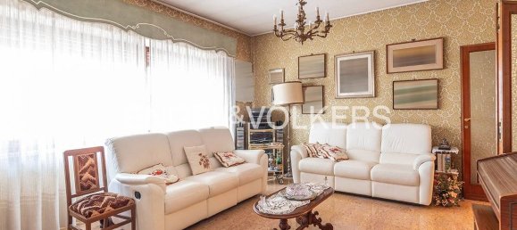 3 chambres Appartement à Rome, Italy No. 131595 4