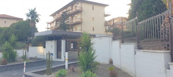 4 Schlafzimmer Wohnung in Gravina di Catania, Italy, Nr. 340893 3