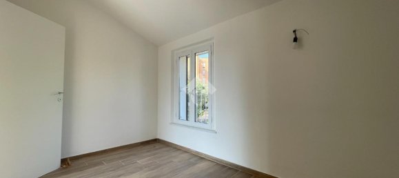 4 rooms House in Massa, Italy No. 18371 29