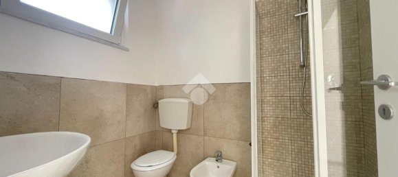 4 rooms House in Massa, Italy No. 18371 21