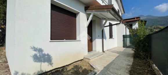 4 rooms House in Massa, Italy No. 18371 37