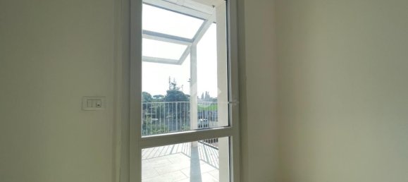 4 rooms House in Massa, Italy No. 18371 33