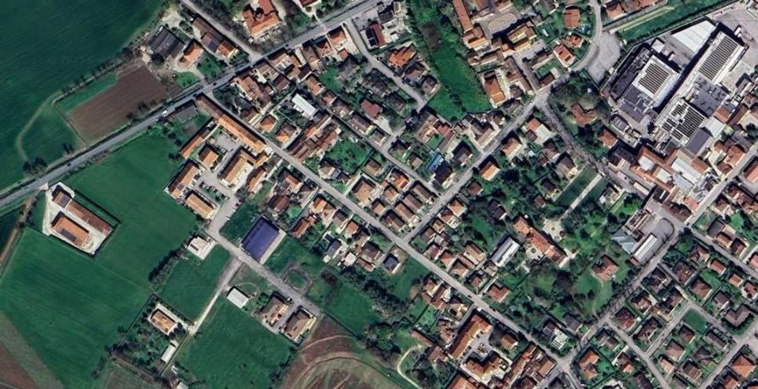 4 bedrooms Apartment in Castellucchio, Italy No. 381819