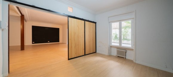 337m² Office in Madrid, Spain No. 167567 42