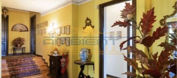 5-Zimmer Villa in Merate, Italy, Nr. 235197 4