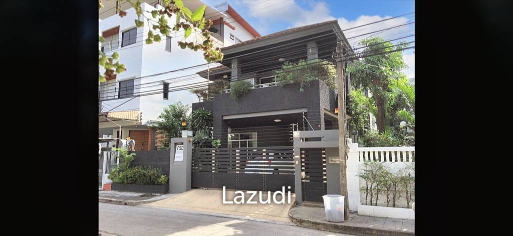 4 bedrooms Cafe / restaurant in Suan Luang, Thailand No. 13427