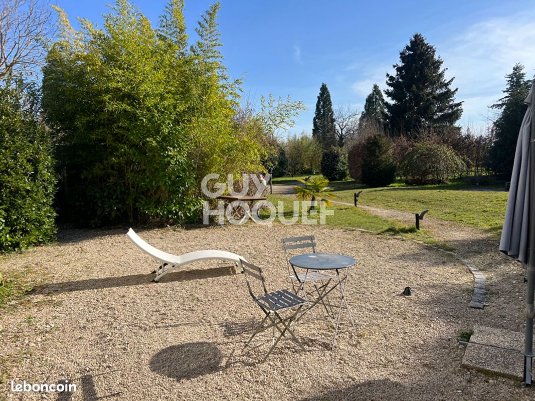 5 bedrooms House in Cernay-la-Ville, France No. 331593