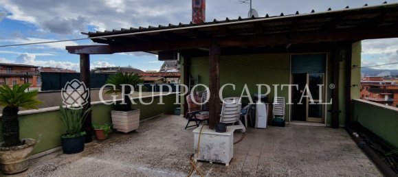 Дуплекс с 4 комнатами в Рим, Италия № 202102 23