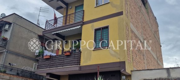 Дуплекс с 4 комнатами в Рим, Италия № 202102 3