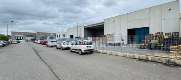 Entrepôt à Carnate, Italy 5000m² No. 340515 7
