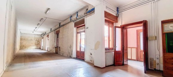 2-salle Appartement à Bozzolo, Italy No. 7385 10