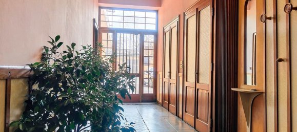 2-salle Appartement à Bozzolo, Italy No. 7385 3