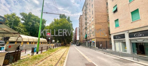 1 room Commercial property in Milan, Italy No. 337512 9