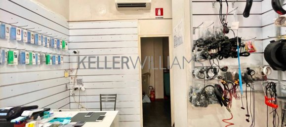1 room Commercial property in Milan, Italy No. 337512 5