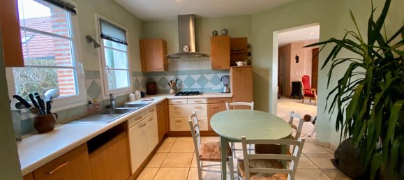 Casa de 5 dormitorios en Sandillon, France No. 154417 5