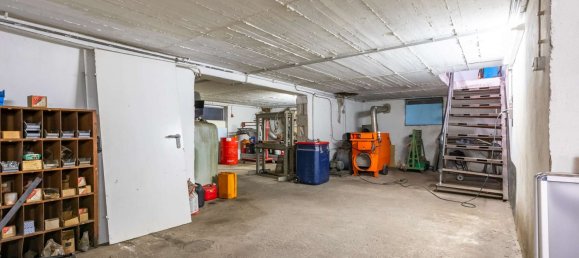 9 rooms House in Wetteraukreis, Germany No. 55240 23