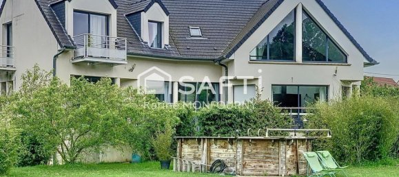 5 bedrooms House in Saint-Quentin, France No. 61481 2