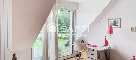 5 bedrooms House in Saint-Quentin, France No. 61481 8