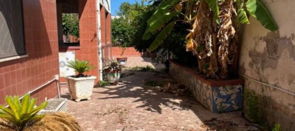 Вилла с 4 спальнями в Кастель Вольтурно, Италия № 285840 27