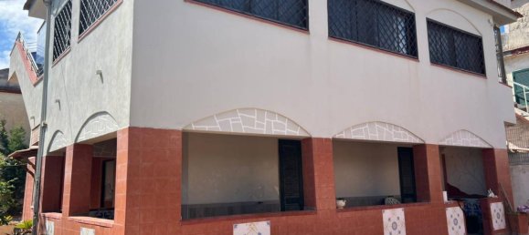 Вилла с 4 спальнями в Кастель Вольтурно, Италия № 285840 22