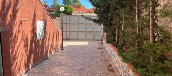 Вилла с 4 спальнями в Кастель Вольтурно, Италия № 285840 3