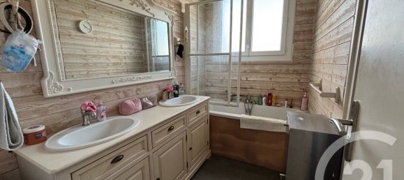 4 bedrooms House in Ambares-et-Lagrave, France No. 113323 6