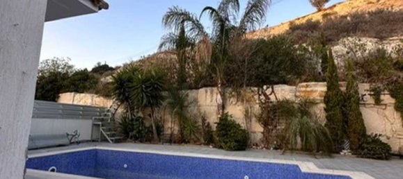 4 bedrooms House in Agios Tychonas, Cyprus No. 14746 3